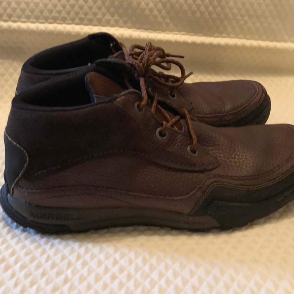 Merrell Bracken light hiking boots